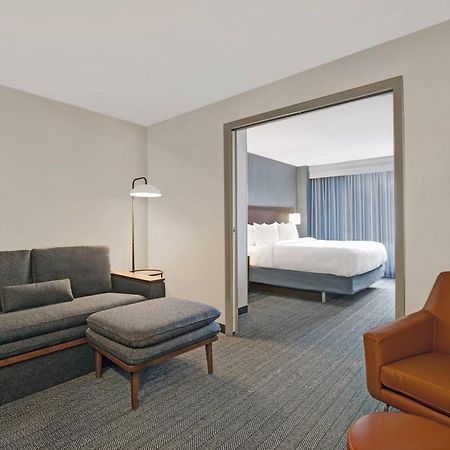 Courtyard Chicago Elmhurst/Oakbrook Area Extérieur photo