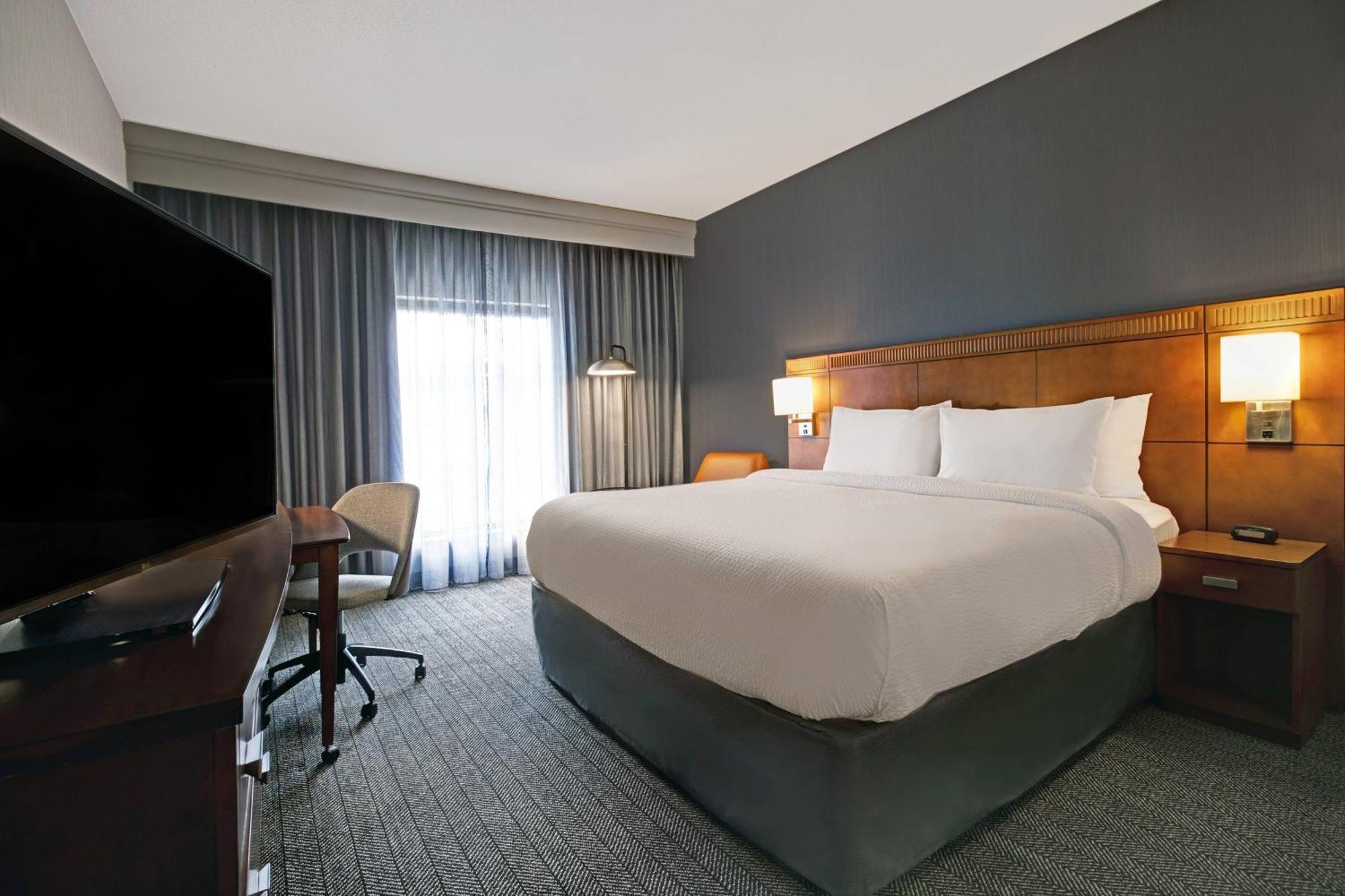 Courtyard Chicago Elmhurst/Oakbrook Area Extérieur photo